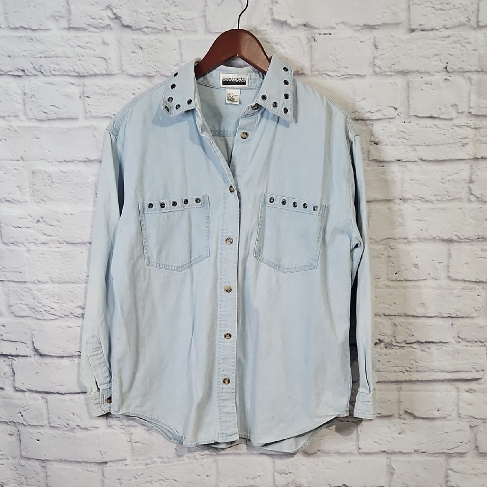 90s Vintage Light Blue Button Down Shirt with Stud Accents